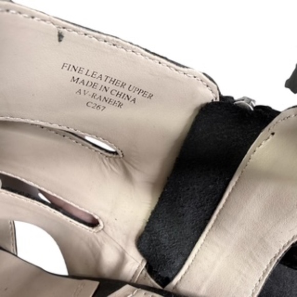 Adrienne Vittadini Open Toe WedgeHeel Side Zip with Tassel Black Sandal Size 7.5 - Picture 8 of 8